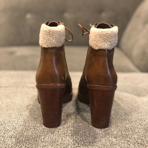 MICHAEL KORS winter healed boots - Picture 2 of 3